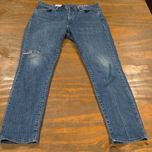 GAP Women's High-Rise Straight Jeans in Medium Blue